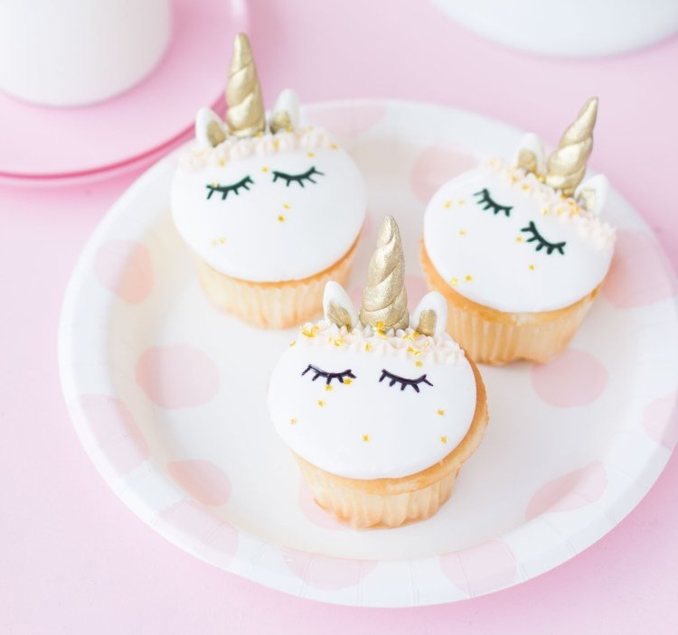 Upečte muffiny s jednorožcom a ozdobte fondán