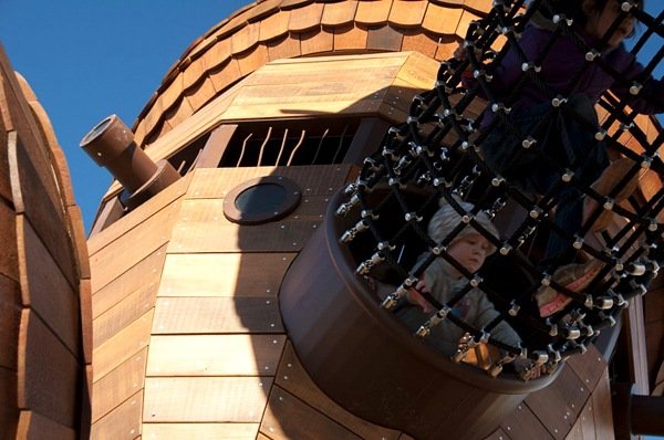 Vybavenie detského ihriska pre austrálske národné arborétum Austrálske národné návrhárske hracie zariadenie arboréta vyrobené z dreva