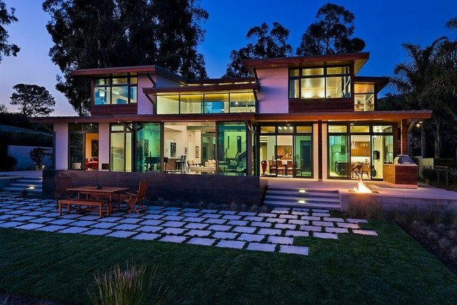 Osvetlenie záhradných kameňov