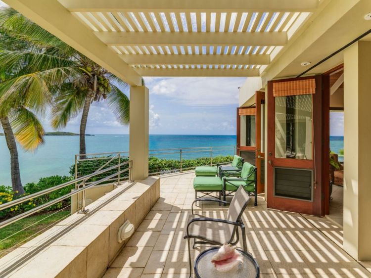 Nastavte ochranu pred slnečným žiarením v karibskom štýle na terasu