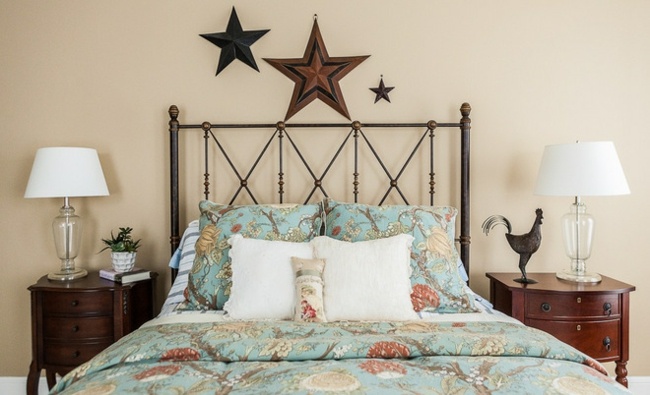 Spálňový prehoz na posteľ z tepaného železa