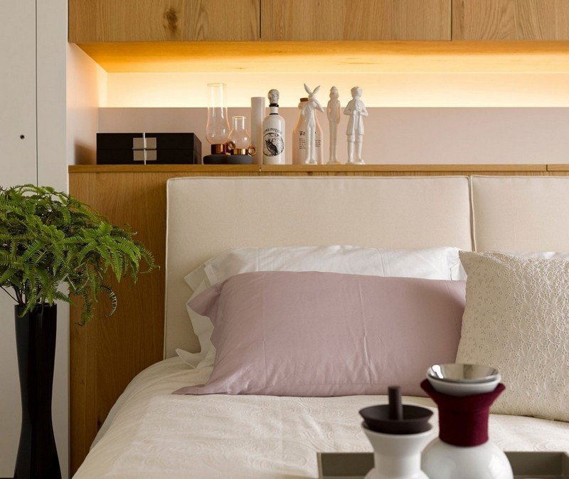 Spálňa s čelom postele s LED osvetlením Nábytok-puristický-štýl bývania-spálňa-posteľ-čelo postele