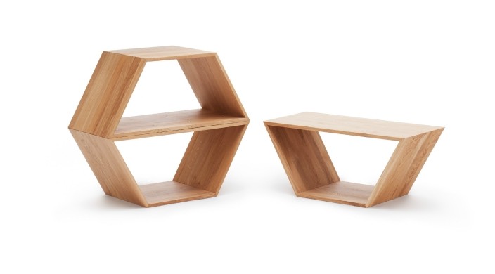 Moduly Tetra z masívneho dreva tvoria otvorenú poličku zariadenie-nápady-2015-aktuálne-bývanie-trendy-tetra-moduly-policový-drevo