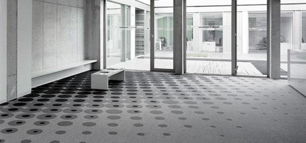 Dizajnový koberec geometrický vzor kruhy Šedá hladká tkaná latexová podložka Dizajnový koberec kruhových motívov Sivá hladká tkaná latexová podložka