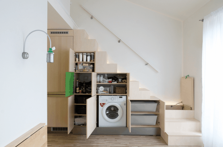 zariadenie-nápady-malé-miestnosti-podkrovie-byt-práčka-inštalácia