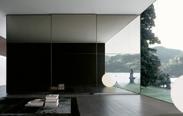 Zrkadlové dvere-moderná šatníková skriňa