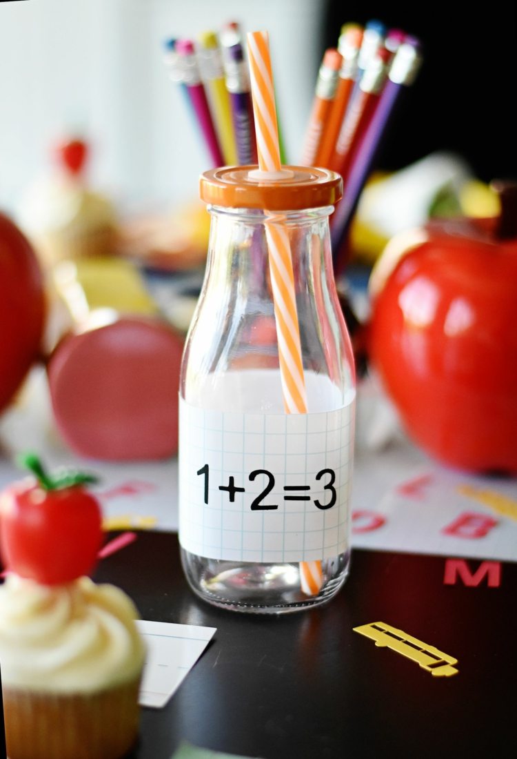 zápis do školy osláviť fľašu na pitie tematicky ozdobiť