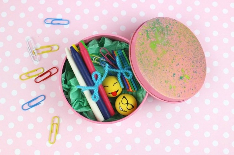 späť do školy krabička na darčeky ozdobiť klip na voskovky