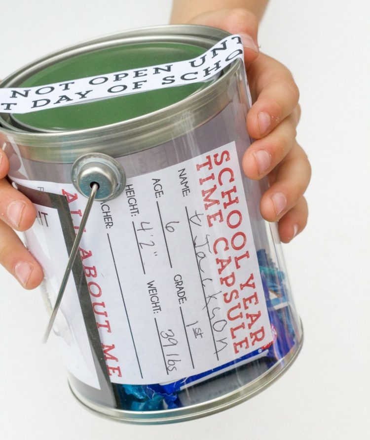 darčeky na vyplnenie informácií o kapsule späť do školy