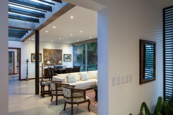 moderné exotické interiérové ​​obklady biele steny