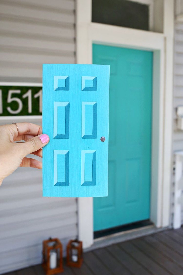 Ohrievanie pozvánky-urob si sám-papier-kartón-dvere-cinkanie