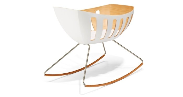 kolíska-lavi-rojko-futuristický-dizajn-biela-drevo