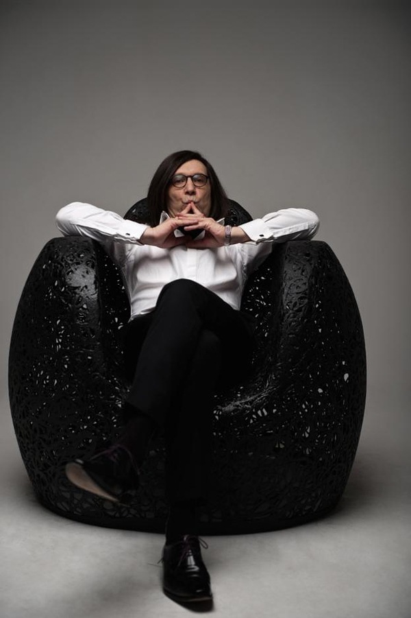 Pohodlie ponúka dizajnérsky nábytok zo sopečnej tkaniny