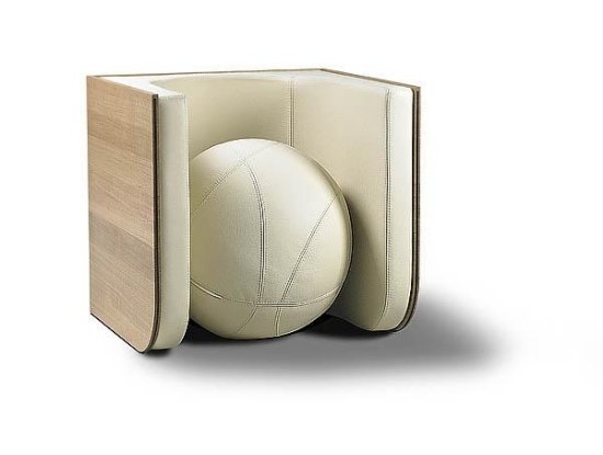 kožené kreslo biely vypínač dizajnový nábytok od Ellen Ectors