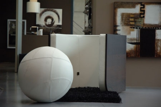 použitie dizajnu interiérového spínača nábytkom od vývojárov