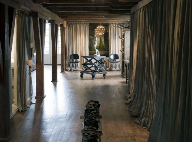 Záclony podlahová krytina drevené trámy obrázky stena rustikálne