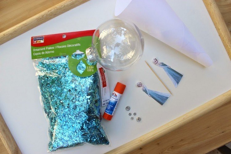 Materiály na vianočné gule Elsa Ozdoby na drotársky stromček ľadová kráľovná-inšpirácia-materiály-kutilský projekt