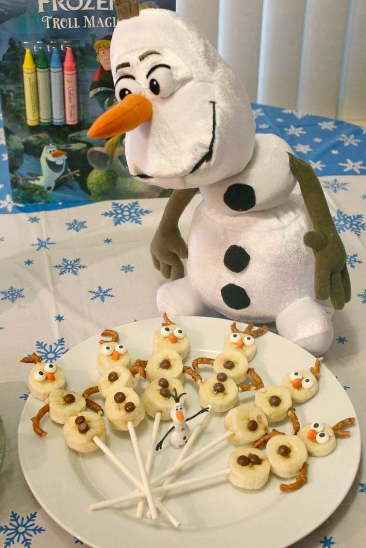 ľadová kráľovná-párty-občerstvenie-ovocie-snehuliaci-banán-čokoládové kvapky