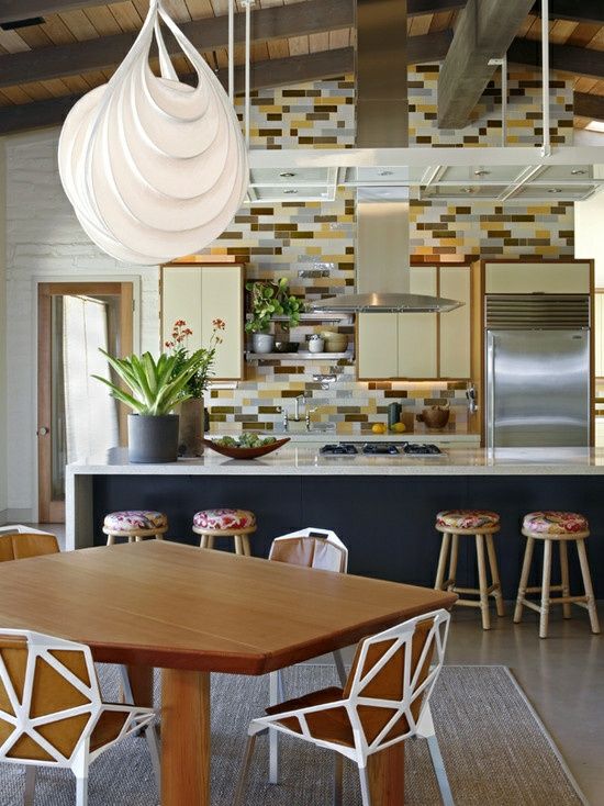 Kuchynské osvetlenie mozaiky na zadnej stene