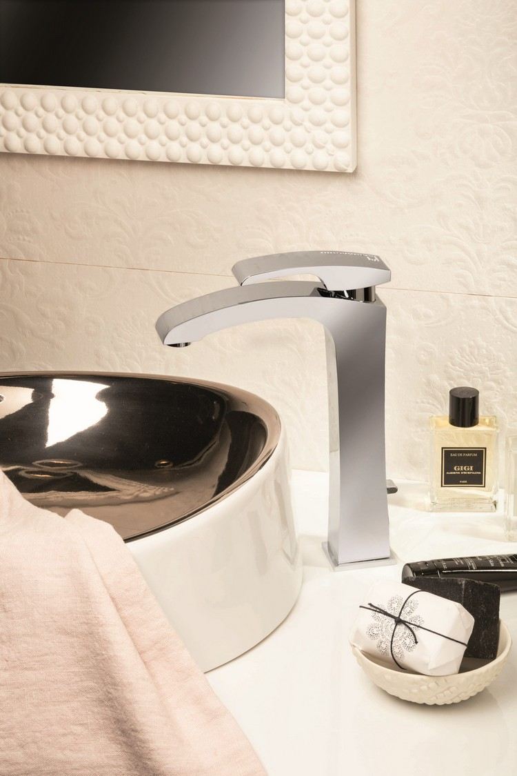 elegantné-kúpelňové armatúry-jednopáková batéria, matné kryštály-zdobené-x-zmysel