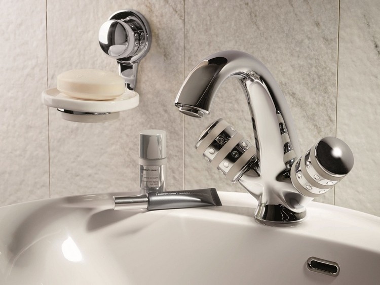elegantné-kúpelňové armatúry-jednodielny-faucet-zdobený kameňom-deluxe-prestíž