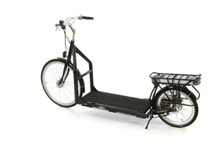 bežecký bicykel-nápad-čierna-farba-batožina-stojan-bežecký pás