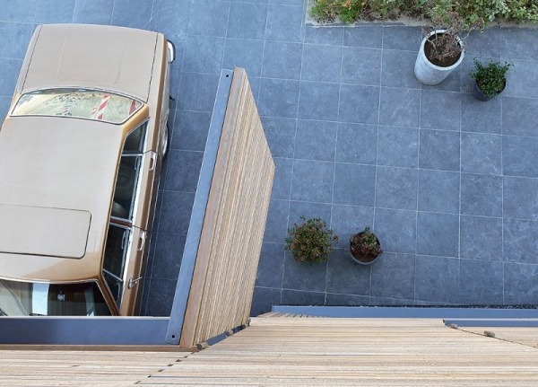 Mestská vila Amsterdam fasády garáží drevený obklad