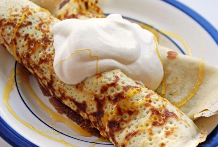 tenké a chutné palacinky s náplňou creme fraiche Jablko-palacinky-s-creme-fraiche-odr-šľahačka