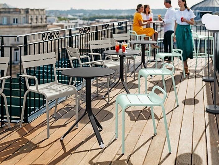 restO stôl, skladací a praktický, vyrobený z hliníka