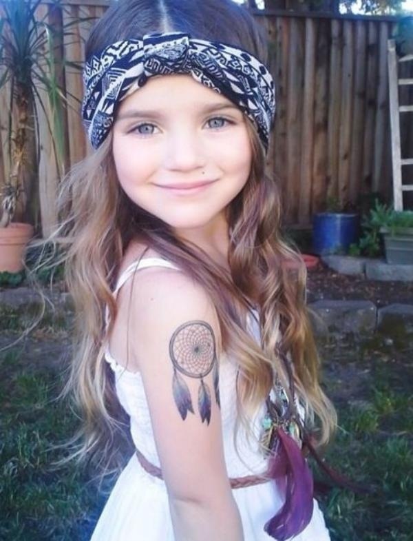 Indický outfit v štýle Etno na záhradnú párty indické oblečenie-tipy na párty-deti-pierko