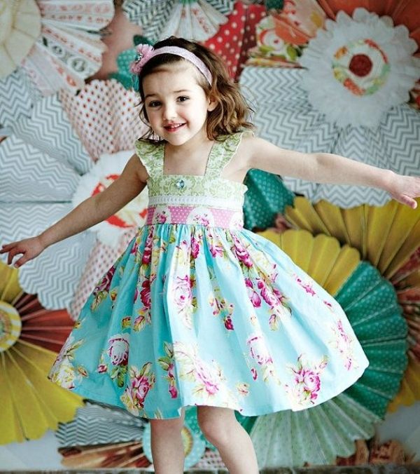 Detský outfit so šatami a čelenkou z rovnakej látky dievčenské oblečenie šaty stužková párty