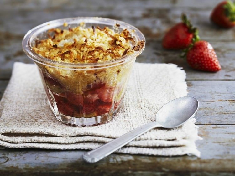 Na večierok pripravte dezert v pohári s kokosom