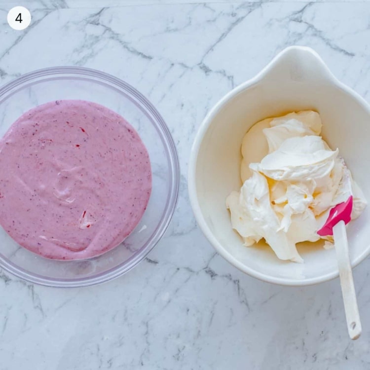 Jahodová jemná zmrzlina v Thermomixe so sladkým kondenzovaným mliekom a smotanou