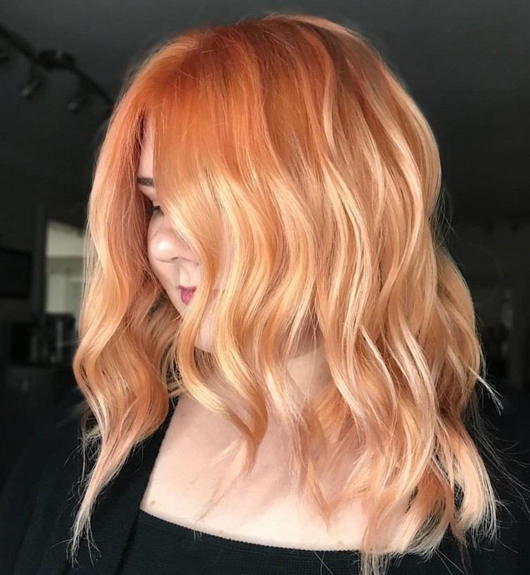 Blond tóny 2021 Dlhé vlasy Jahoda Blond vlasy Trend farby
