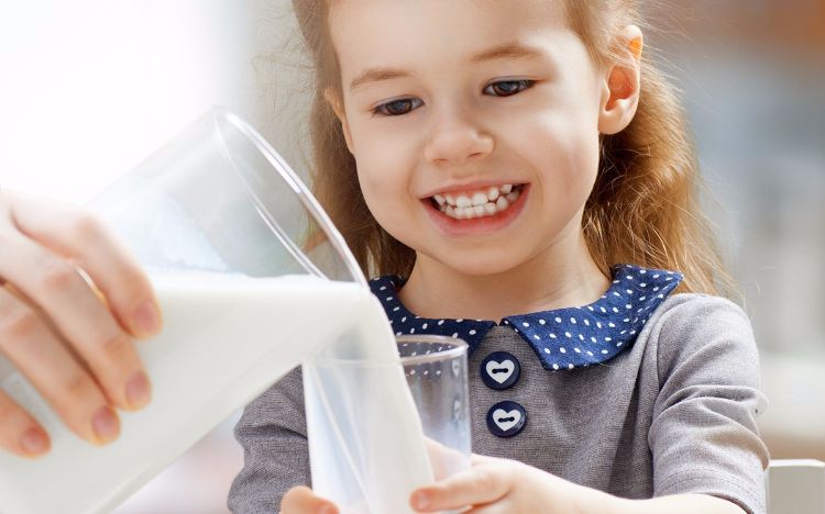 osviežujúci nápoj-urob si-smäd-uhasenie-ayran-deti