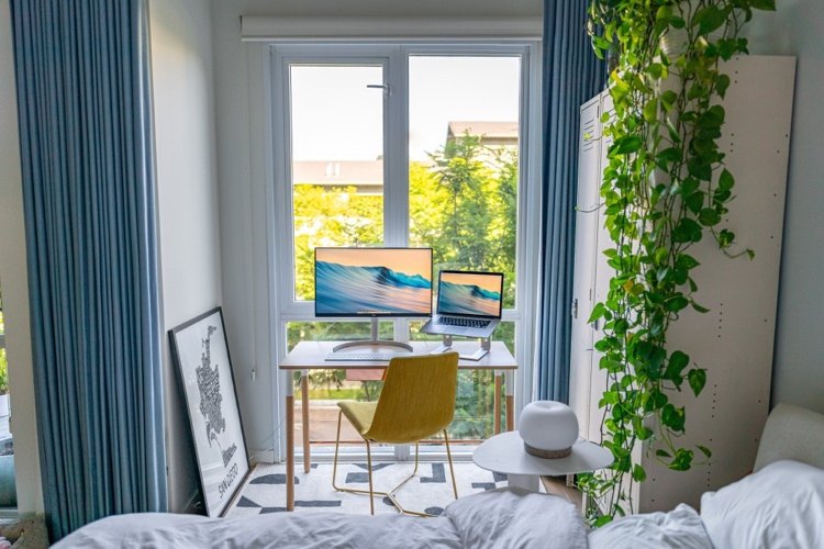 Rozumný výber pracoviska doma s dostatkom denného svetla
