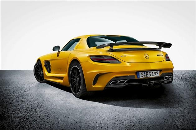 2014 Mercedes SLS AMG Black Series pohľad zozadu žltý
