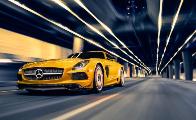 2014 Mercedes SLS AMG Black Series vpredu