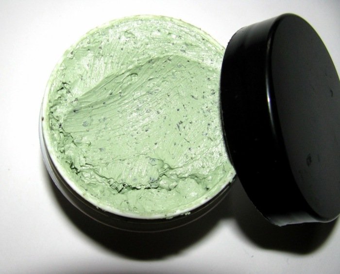 Riasy sa používajú aj v kozmetike krém na tvár riasy kozmetika zdravé živiny pokožka