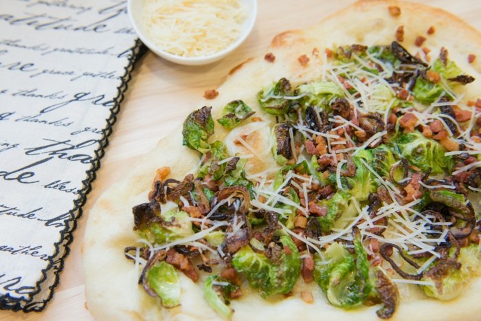 Sadenice ako prísada na polevu na pizzu zdravé jedlo so sadenicami recept na pečenie pizze