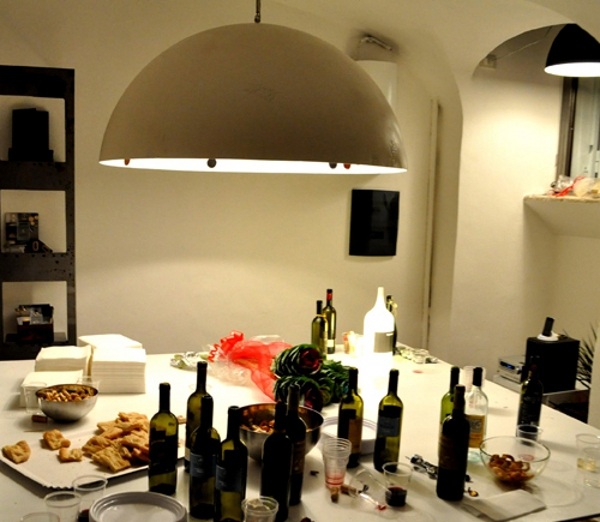 zmiasť lampu na fľašu vína stolnú lampu