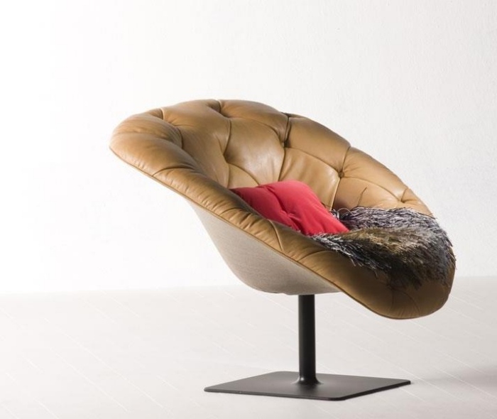 Lounge kreslo Bohemian má klasický prešívaný vzor a kovový rám Salónik-kreslo-bohémsky-mierne zakrivené-línie-klasický-prešívaný vzor