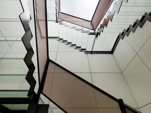 Schodisková konštrukcia zábradlia lodenice Rakúsko