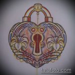 A vázlat a tetováló kulcshoz és a 317 -es számú zárhoz a minta érdekes változata, amely könnyen használható felülvizsgálathoz és egy pár zár és kulcs tetoválásként történő alkalmazásához