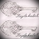 A kulcs és zár tetoválás vázlata # 277 a minta egyedi változata, amely sikeresen használható a zár és a kulcs tetoválásként történő módosítására és alkalmazására