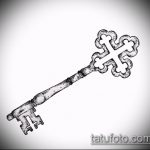 Vázlat a tetováló kulcshoz és az 5 -ös számú zárhoz - a minta exkluzív változata, amely sikeresen használható egy pár zár és kulcs tetoválásként történő feldolgozására és alkalmazására