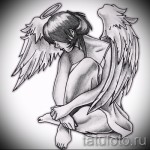 angyal tetoválás vázlat - egy lány, aki keresztben ül