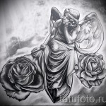 Angyal és virágok tetoválásvázlat - felhők