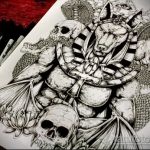 A mókus tetoválásának hűvös változata - a rajz alkalmas a mókus tetoválásának fényképére