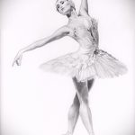 Példa egy érdekes vázlatra egy balerinával készült tetováláshoz - egyedi ötlet létrehozása a tetováláshoz